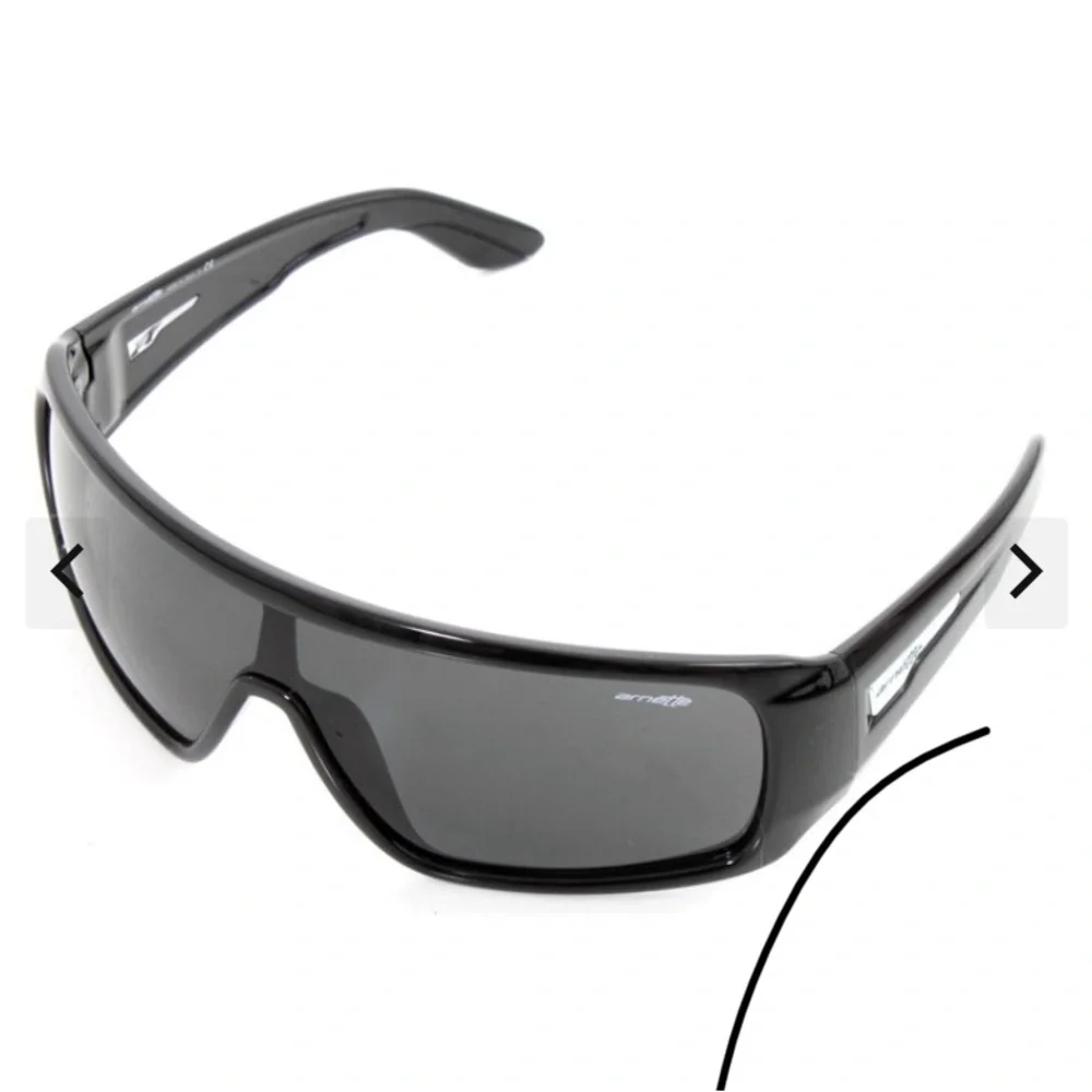 Arnette Glossy Black Barn Burner Sunglasses w/ case silver hardware full cover